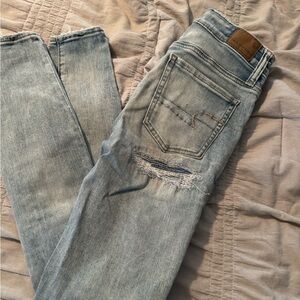 American eagle distressed jeans